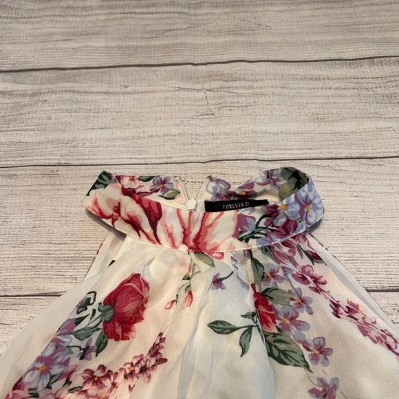 Forever 21 Floral Print Halter Blouse - Picture 2 of 8